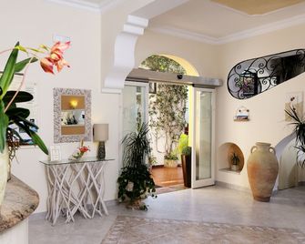 Hotel Casa Di Meglio - Casamicciola Terme - Recepción