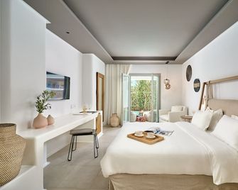 Adorno Beach Hotel and Suites - Ornos - Slaapkamer