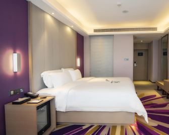 Lavande Hotel·Yibin University Town Convention And Exhibition Center - Їбін - Спальня