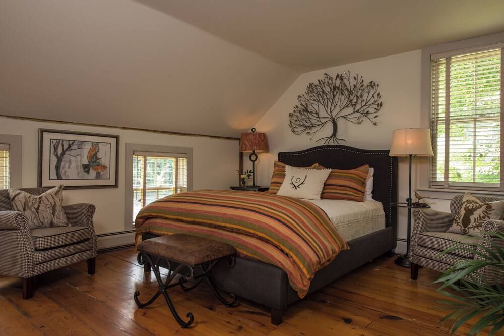 Deer Brook Inn - Woodstock
