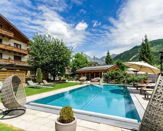 Hotel Riederhof - Ried im Oberinntal
