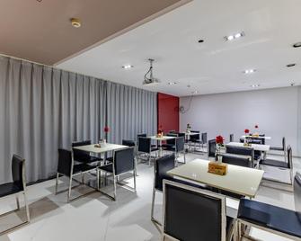Jinxing Shangmei Hotel (Phoenix Food Street) - Wuhu - Restaurant