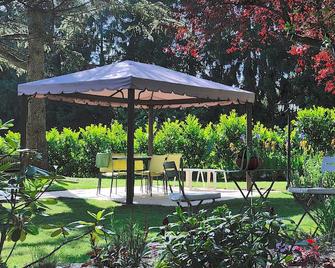 Au Jardin de Lisa - Cherreau - Patio