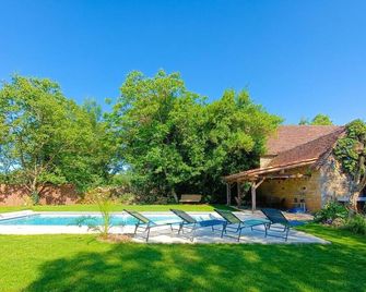 Gîte Du Tilleul - Faycelles - Faycelles - Piscina