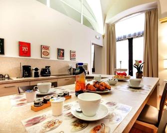 B&B al 19 - Verona - Sala de jantar