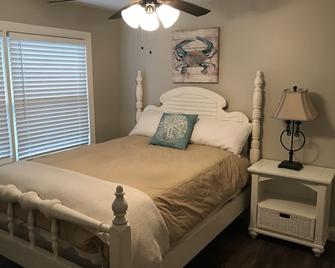 Comfortable 3br/2bath In Historic Downtown Cleveland Tn - Cleveland - Bedroom