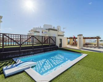 Apartment Isilda with pools on the roof terrace - Armação de Pêra - Piscina
