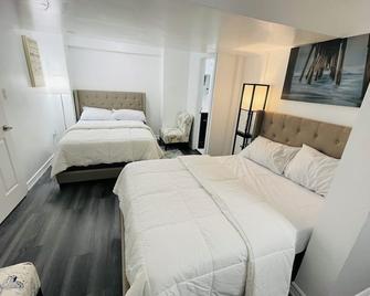 Luxury Chic 2bed End Unit In Central Brampton - Brampton - Bedroom