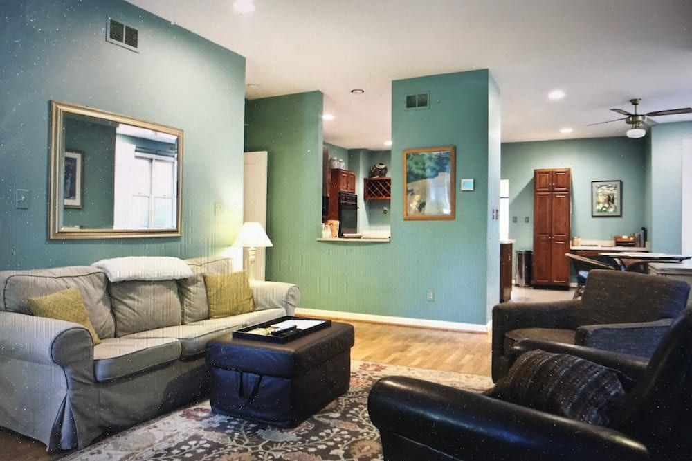 Living room view of Spacious Beautiful Home with Soul, Close to DC Sights, Easy Walk to Metro