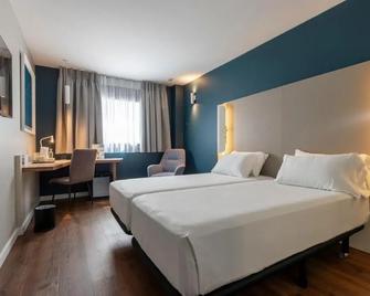 Hotel Campanile Málaga Aeropuerto - Málaga - Bedroom