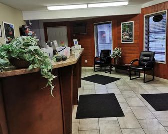 Hope Inn and Suites - Hope - Accueil