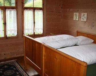 Hotel Waldrand - Reichenbach im Kandertal - Bedroom