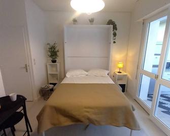 Saint Georges De Didonne - Faites Une Halte - Studio - Quartier Boisé - Saint-Georges-de-Didonne - Chambre