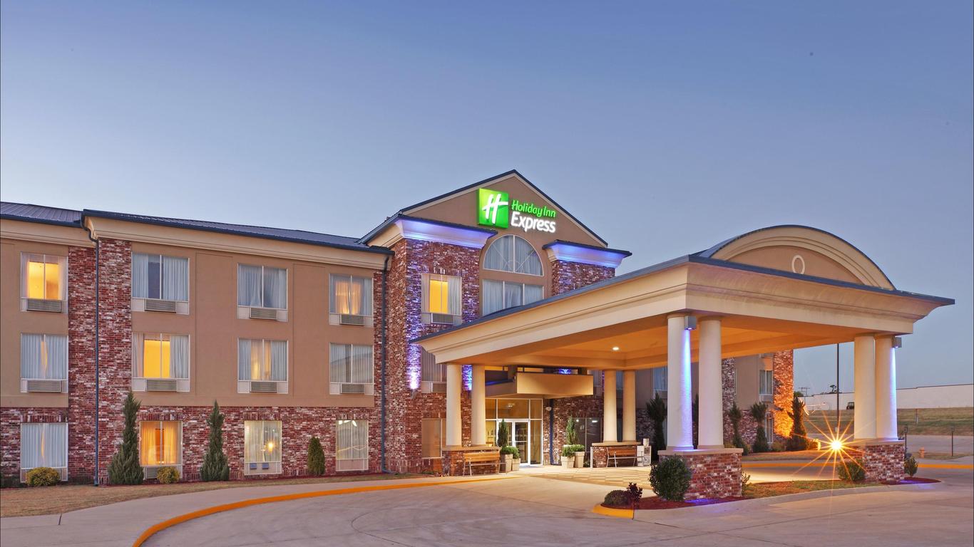 Holiday Inn Express & Suites Mountain Home