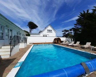 Le Chene - Saint Peter Port - Pool