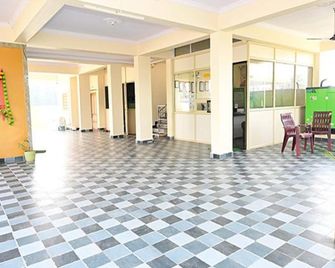 Treebo Trend Coastal Inn - Kakinada - Lobby