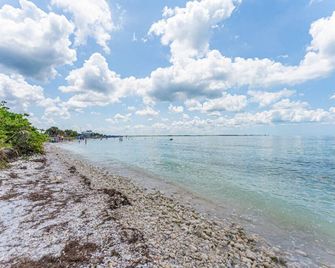 Nautical Bliss on Nicholson Unit B - Clearwater - Playa