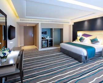 Al Sarab Hotel - Dubai - Bedroom