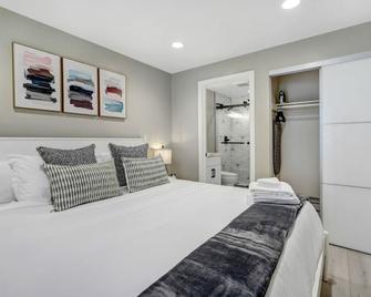 tsgv-alh1127-wos-1-1 - Alhambra - Bedroom