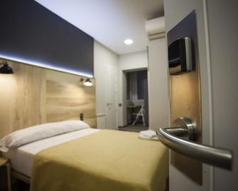 Hostal CC Atocha - Madrid - Vastaanotto