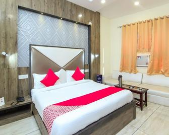 OYO 10851 Metro View - Lucknow - Habitación