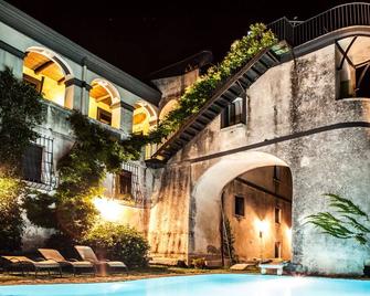 Domus Laeta - Giungano - Piscina