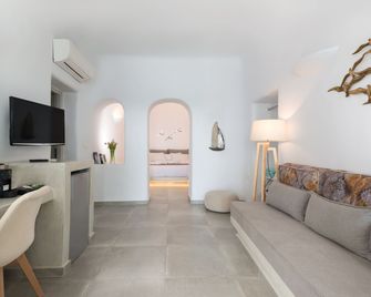 Adamant Suites - Fira - Sala de estar