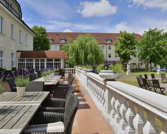 Hotel Der Lindenhof - Gotha - Gebouw