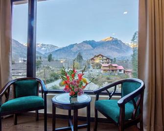 The Katoch Grand Resort - Manali - Balcón