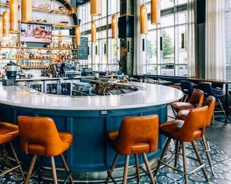 Swanky loft condo in Downtown Clt - Charlotte - Bar