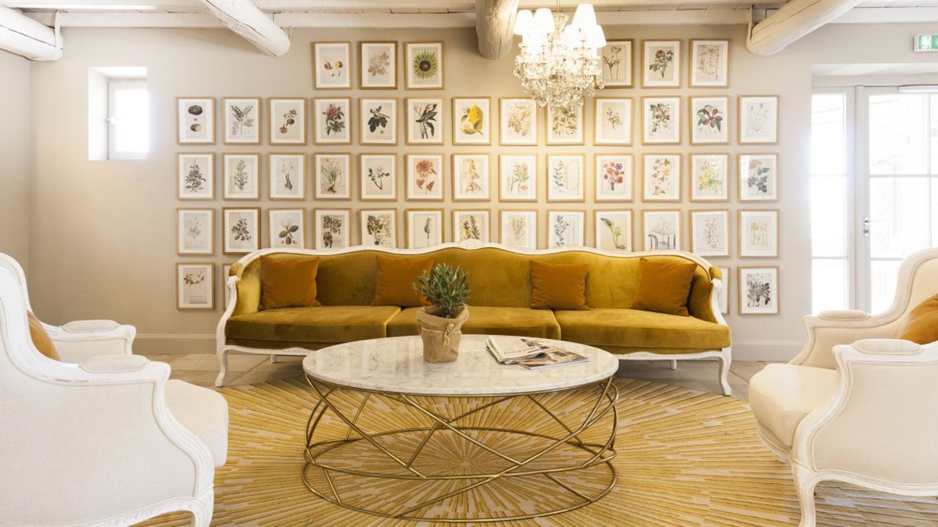 Le Mas Des Herbes Blanches