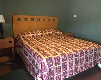 Townhouse Motel - West Sacramento - ווסט סקרמנטו - חדר שינה