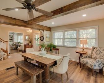 Charming Villisca Getaway w/ Screened Porch! - Villisca - Salle à manger