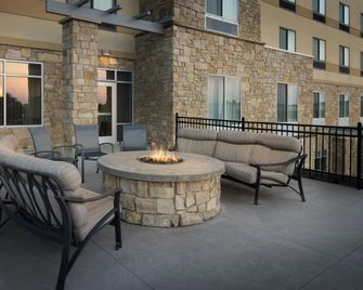 Fairfield Inn by Marriott Lincoln Southeast - Lincoln - Balcony