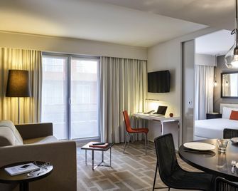 Aparthotel Adagio Nice Centre - Nice - Living room