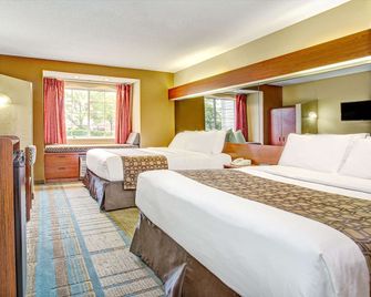 Microtel Inn & Suites by Wyndham Mason/Kings Island - Mason - Schlafzimmer