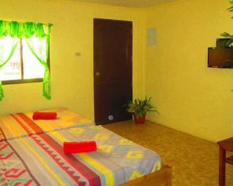 Golden Sam Resort - Panglao - Bedroom