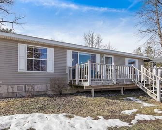 On East Rush Lake - open for year around fun - Rush City - Building