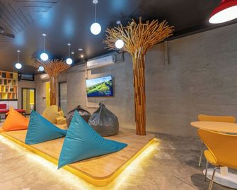 Patong Poshtel - Adults Only - Hostel - Patong - Lounge