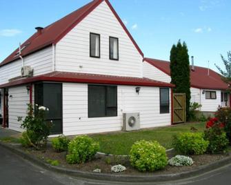 Gloucester House Motel - Hastings - Rakennus