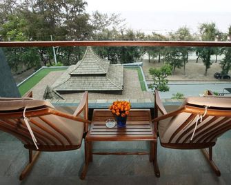 I Calm Resort Cha Am - Hua Hin - Balcony