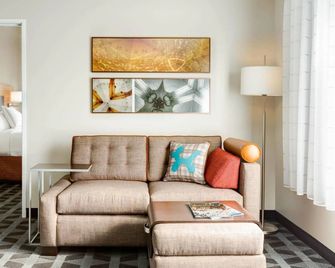 TownePlace Suites by Marriott San Mateo Foster City - Foster City - Sala de estar