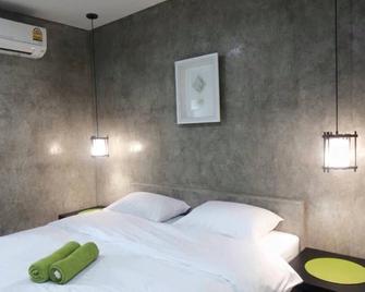 Happy Inn - Mae Sot - Bedroom