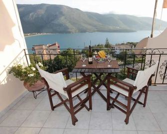 Almini Apartments - Igoumenítsa - Balkón
