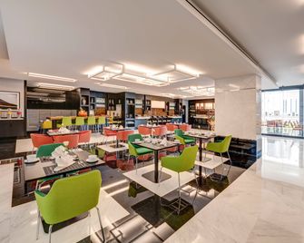 Novotel Sharjah Expo Center - Schardscha - Restaurant