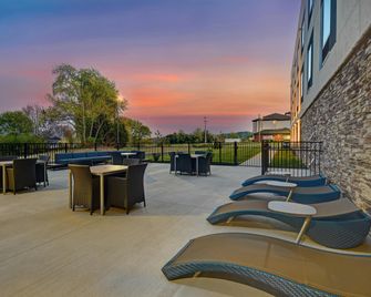 Hampton Inn Cave City - Cave City - Patio