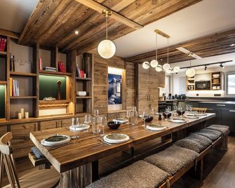 Chalet Topaz - 18 Couchages Sur les Pistes avec Services - Plagne Villages - Salle à manger