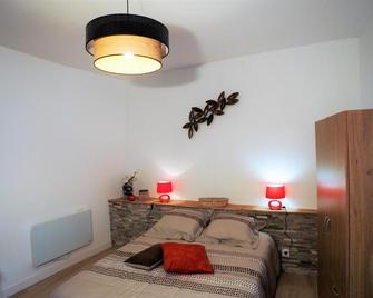 Studio moderne, hypercentre de Cholet, arrivée autonome ! - Cholet - Bedroom