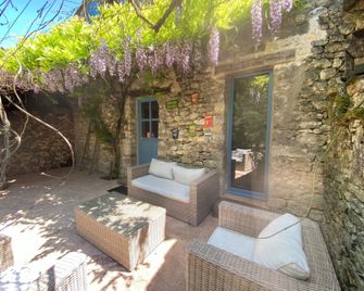 Le Clos Pastel Chambres D'hôtes & Gite - Laparrouquial - Patio