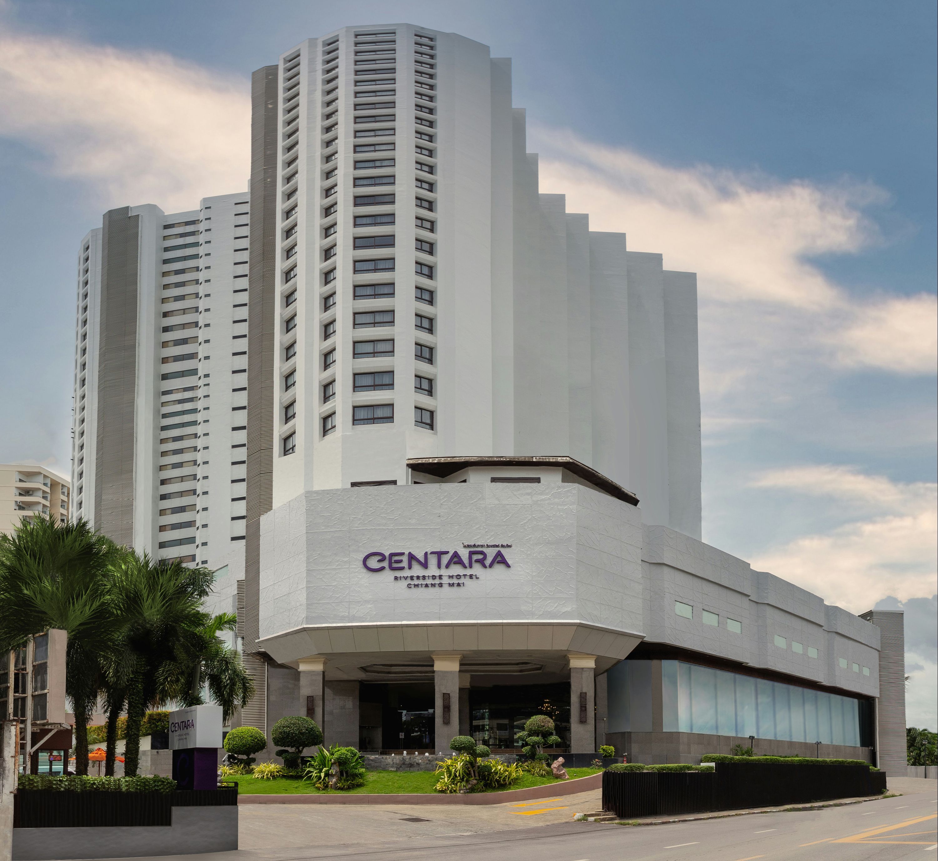 سينتارا ريفر سايد هوتل تشيانج ماي